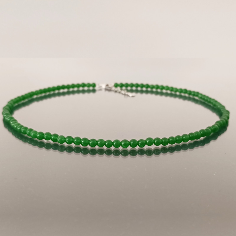Colier Kaskadda Jad Verde Malaezian de 4 mm si Inchizatoare din Argint Colier Kaskadda Jad Verde Malaezian de 4 mm si Inchizatoare din Argint