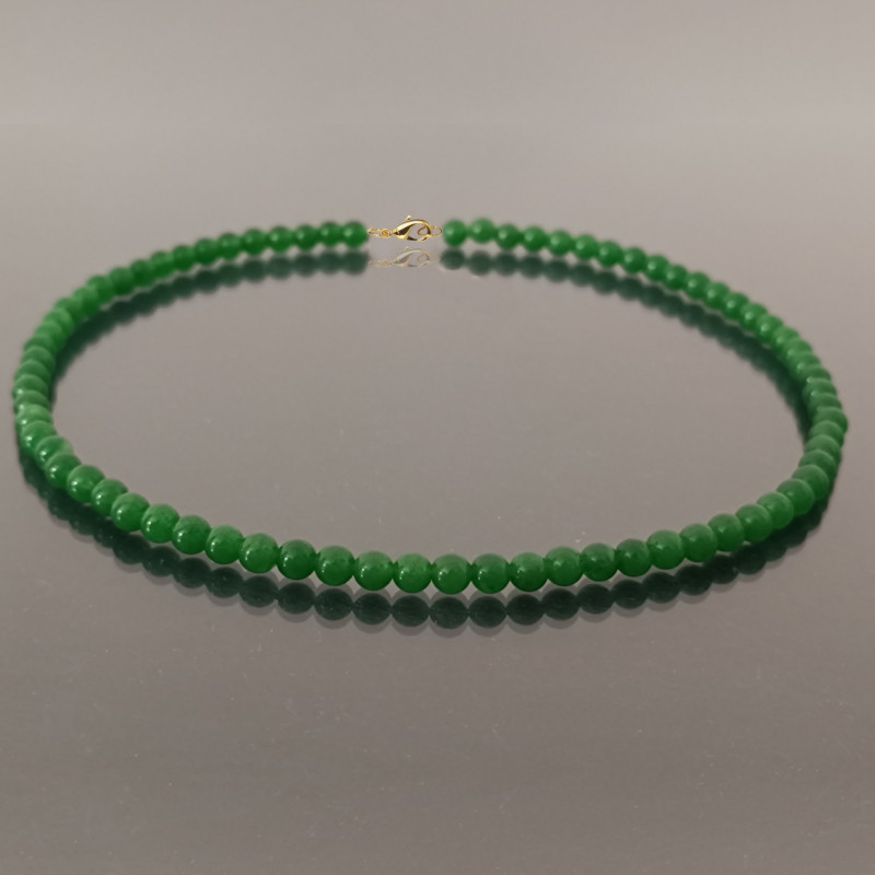 Colier Kaskadda cu Jad Natural Malaesian de 6 mm si Inchizatoare de Aur de 14 karate Colier Kaskadda cu Jad Natural Malaesian de 6 mm si Inchizatoare de Aur de 14 karate
