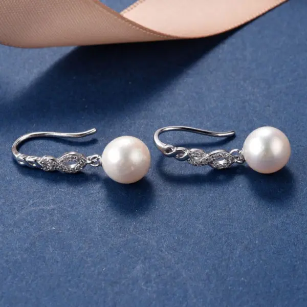 Cercei Argint cu Tortita Deschisa, Perle Naturale Albe de 8-9 mm si Zirconii