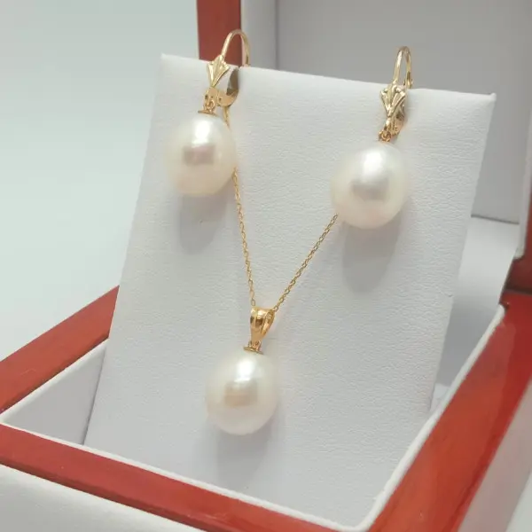 Set Perle Mari 11/9 mm, Aur Galben 14K – Colier și Cercei Lacrimă | KASKADDA®