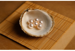 Perlele de Akoya- margaritare pescuite din apele Japoniei